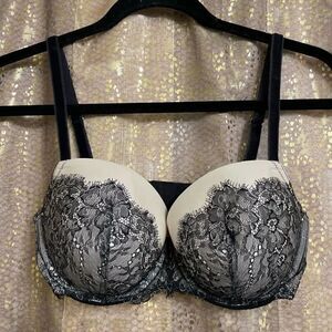 Victoria's Secret Dream Angels Lined Demi Ivory Black Lace Sexy Bra 34DD‎